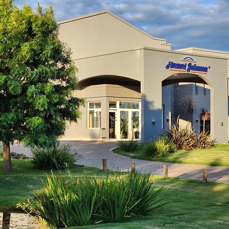 Howard Johnson Hotel & Resort Funes Exterior photo